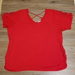 Avenue Red Top